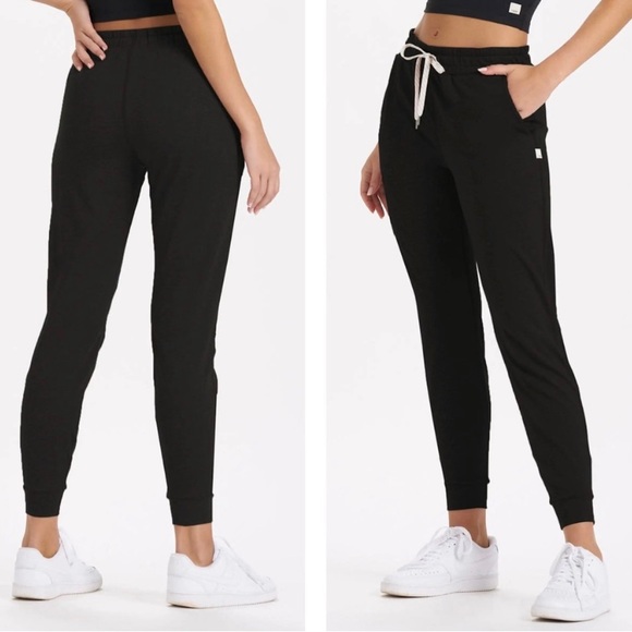Vuori Pants - New Vuori Performance Joggers Pants Black Heather Women’s Medium New With Tag